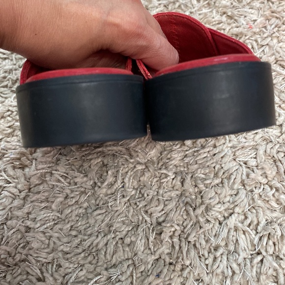 Liz Claiborne Sandals Flex red leather slip on casual beach summer comfort comfy - Picture 9 of 11